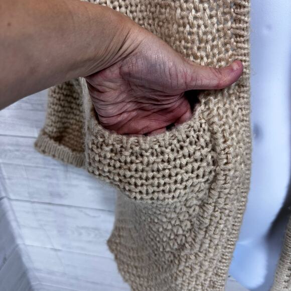 Vintage Handmade small beige crochet Afghan cardigan granny cottagecore coquette - Picture 8 of 15